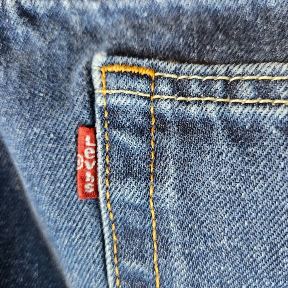 Levi's 559 Jeans‎ Men's 38X30 (Fits 39x29) Blue Denim Pockets Straight Leg